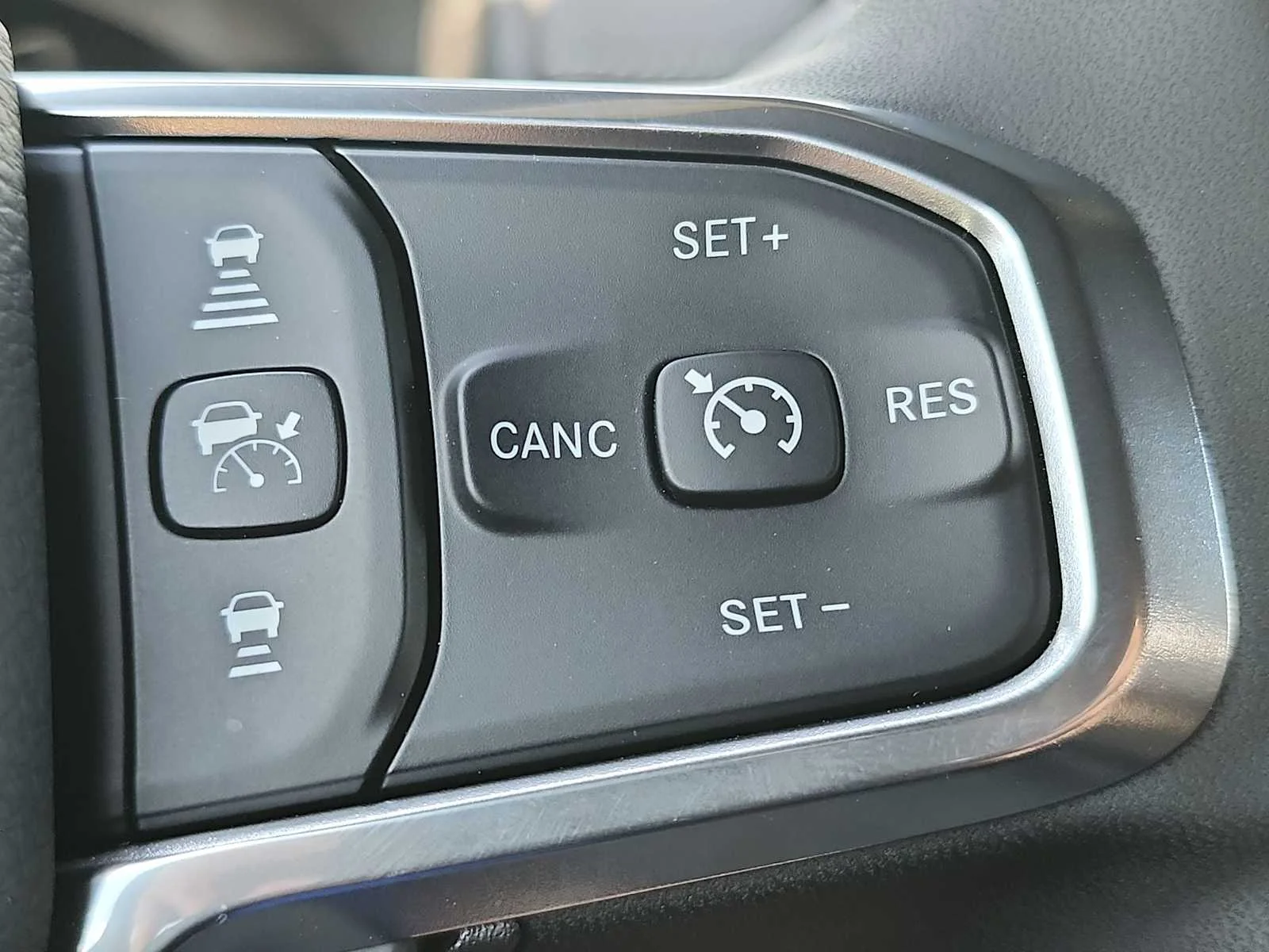 2026 RAM 2500 Laramie - Photo 28