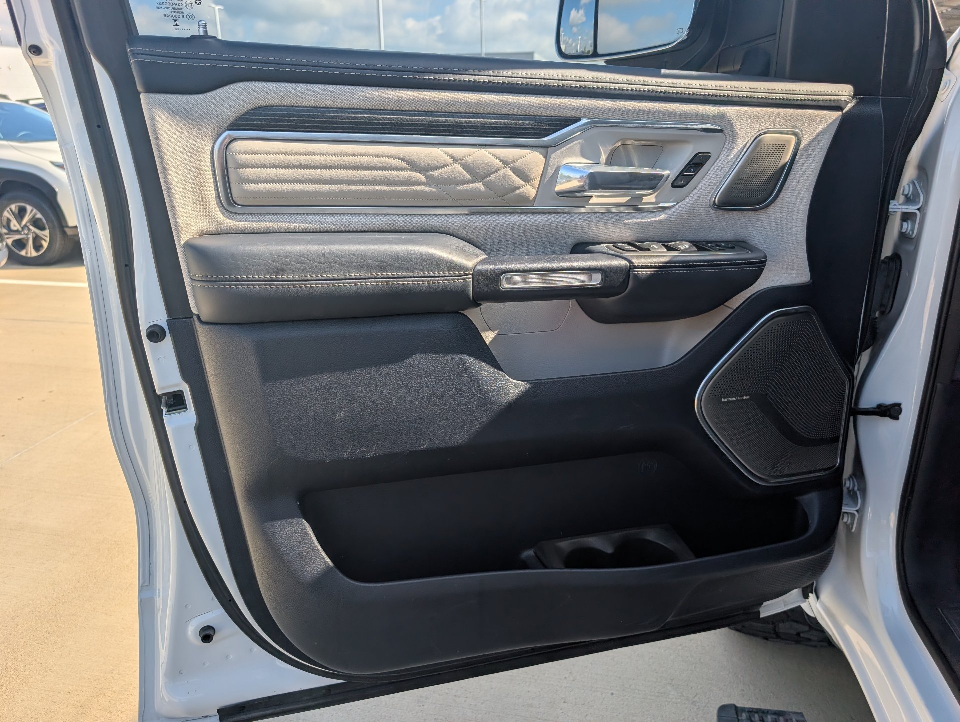 Used 2023 White Ram Limited image 22
