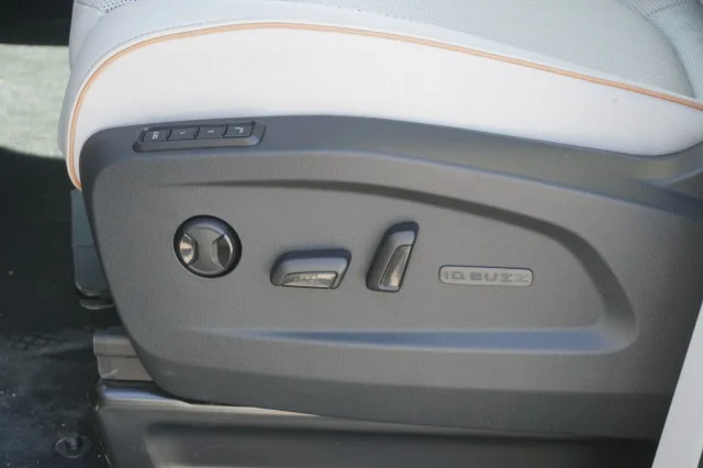 2025 Volkswagen ID. Buzz 1st Edition - Photo 16