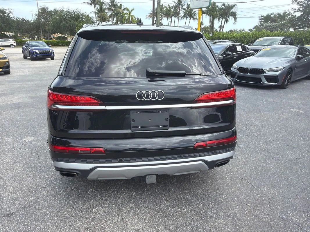 Used 2025 Black Audi Prestige 55 TFSI quattro Tiptronic image 4