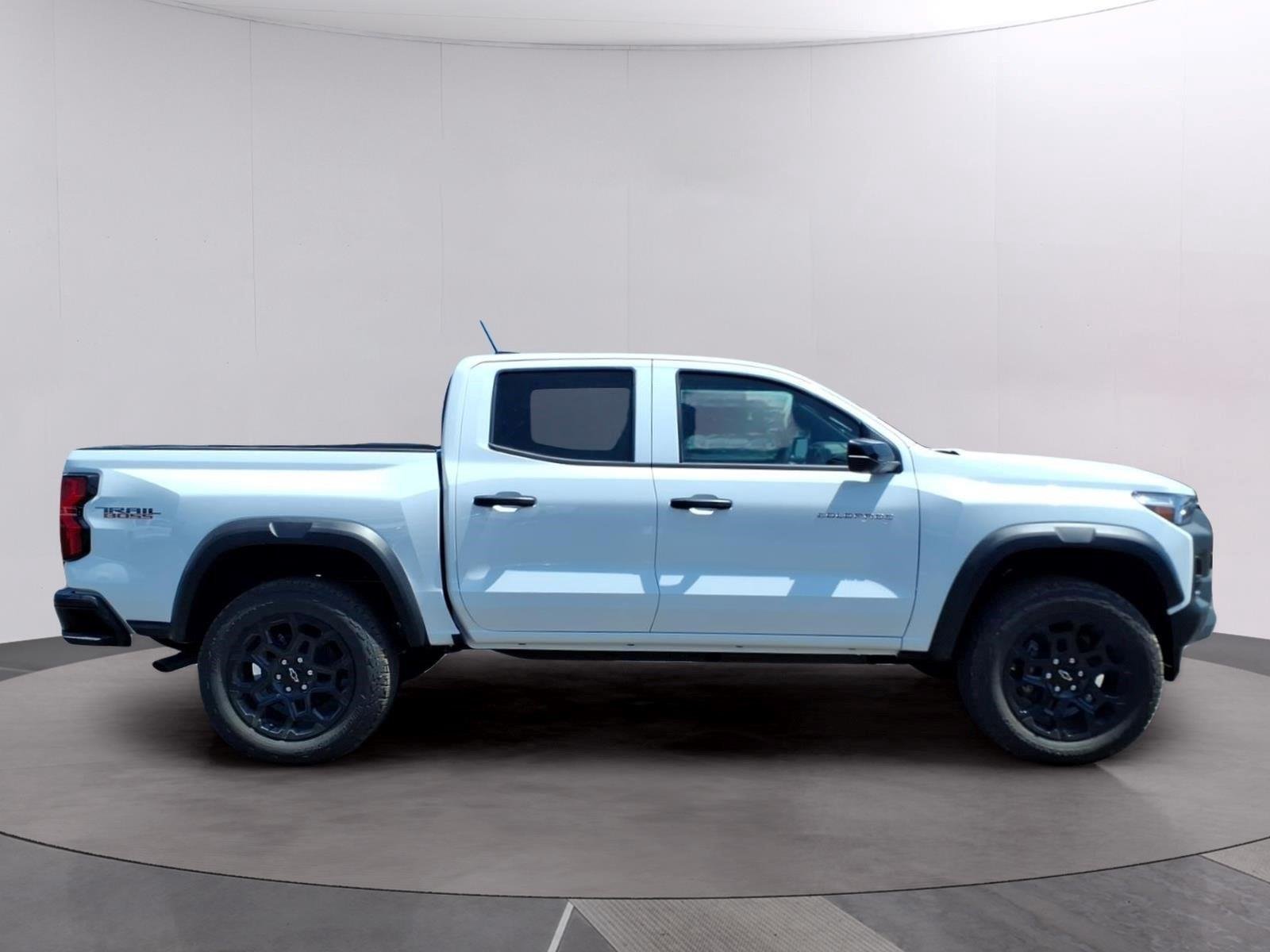 New 2026 Summit White Chevrolet Trail Boss image 6