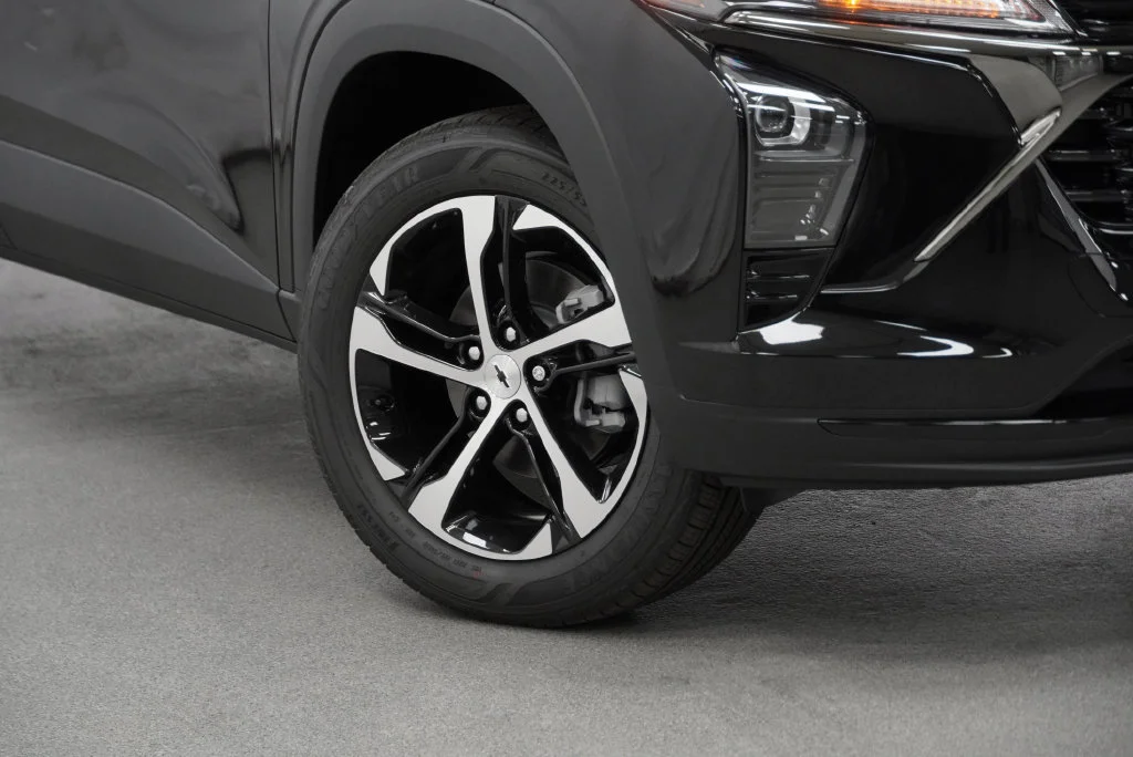 New 2026 Mosaic Black Metallic Chevrolet 1RS image 8