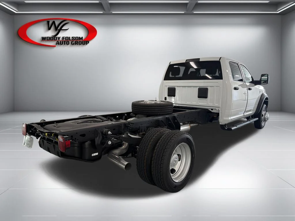 New 2026 Bright White Clear-Coat Exterior Paint RAM Tradesman image 6