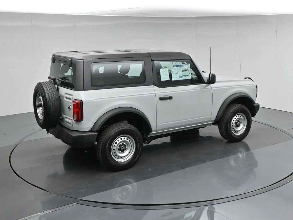 New 2026 Avalanche Gray Ford Base image 37