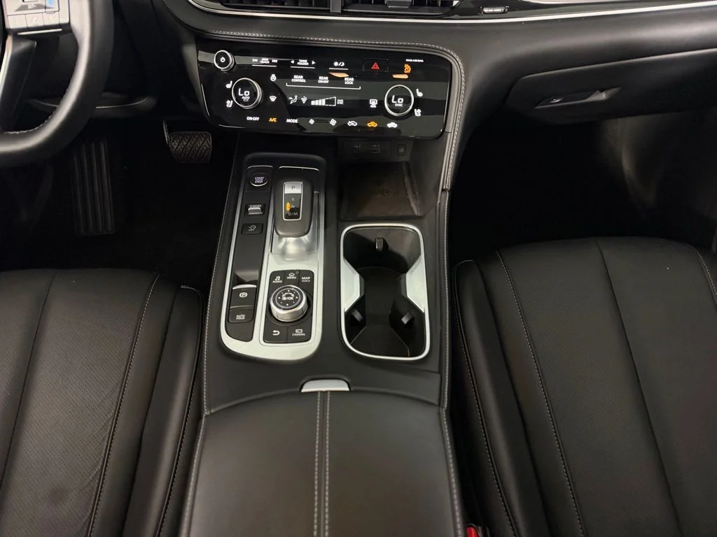 Certified Used 2025 Gray INFINITI Sensory image 16