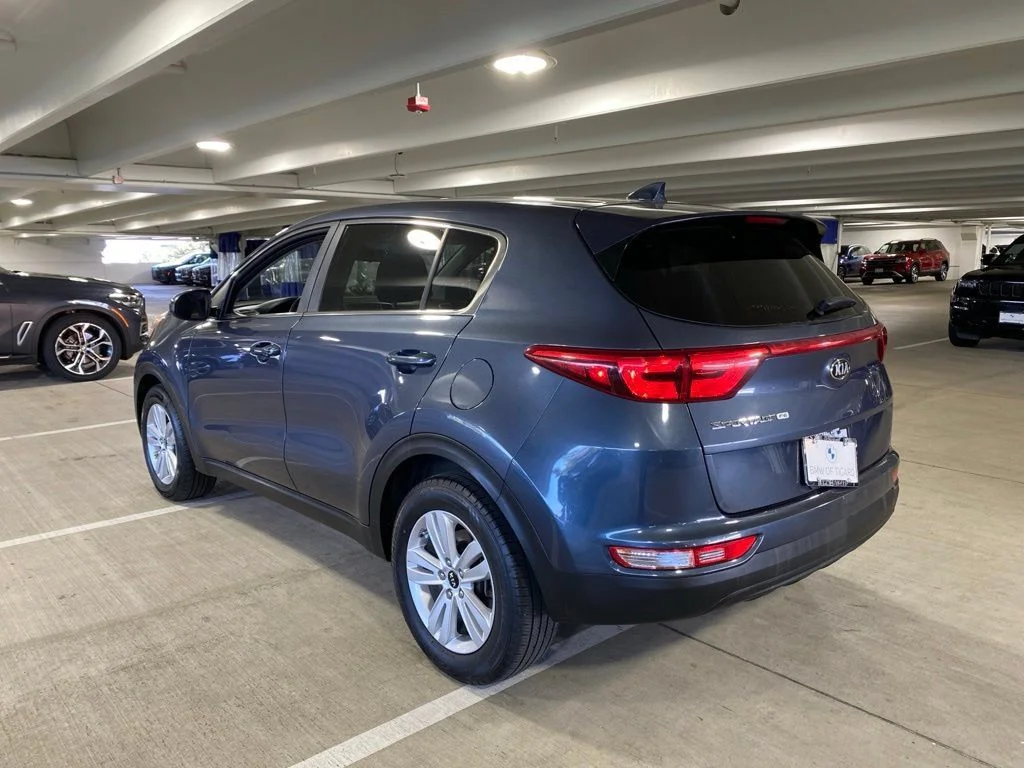 Used 2019 Pacific Blue Kia LX image 3