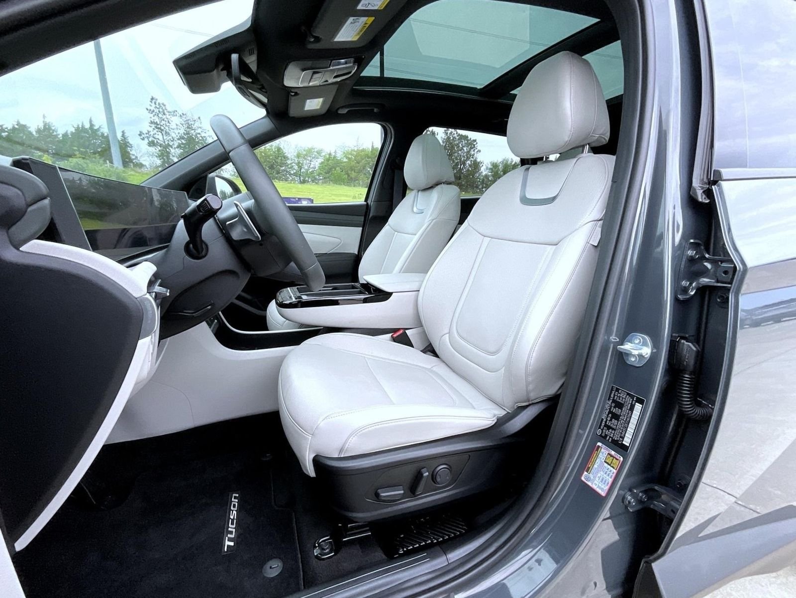 2026 Hyundai Tucson Limited - Photo 10