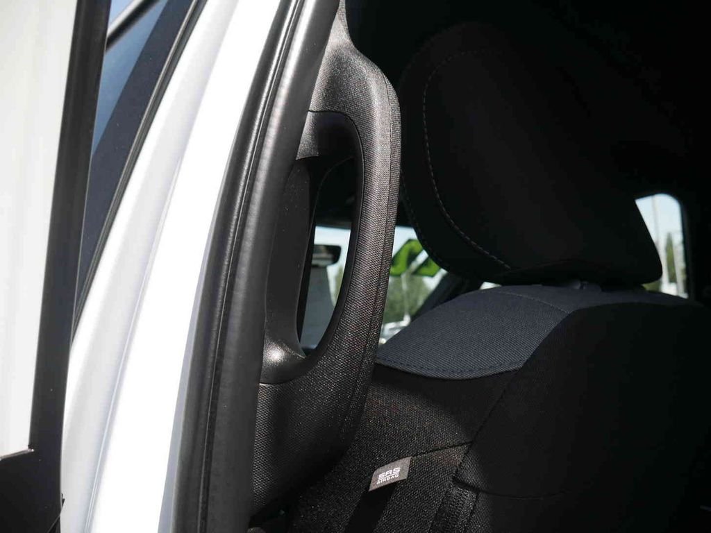 Used 2022 White Ram Big Horn image 22