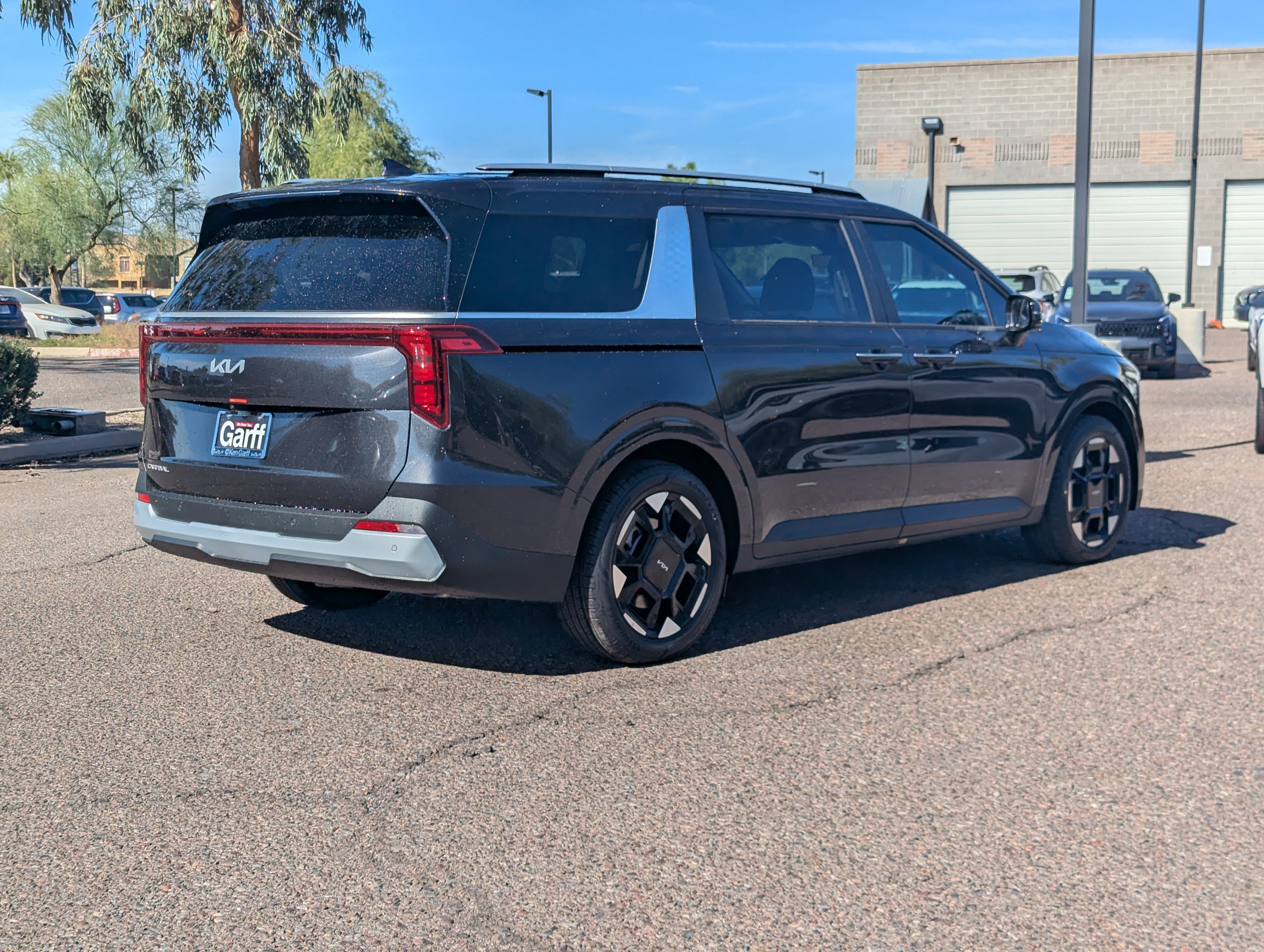New 2026 Panthera Metal Kia EX image 3