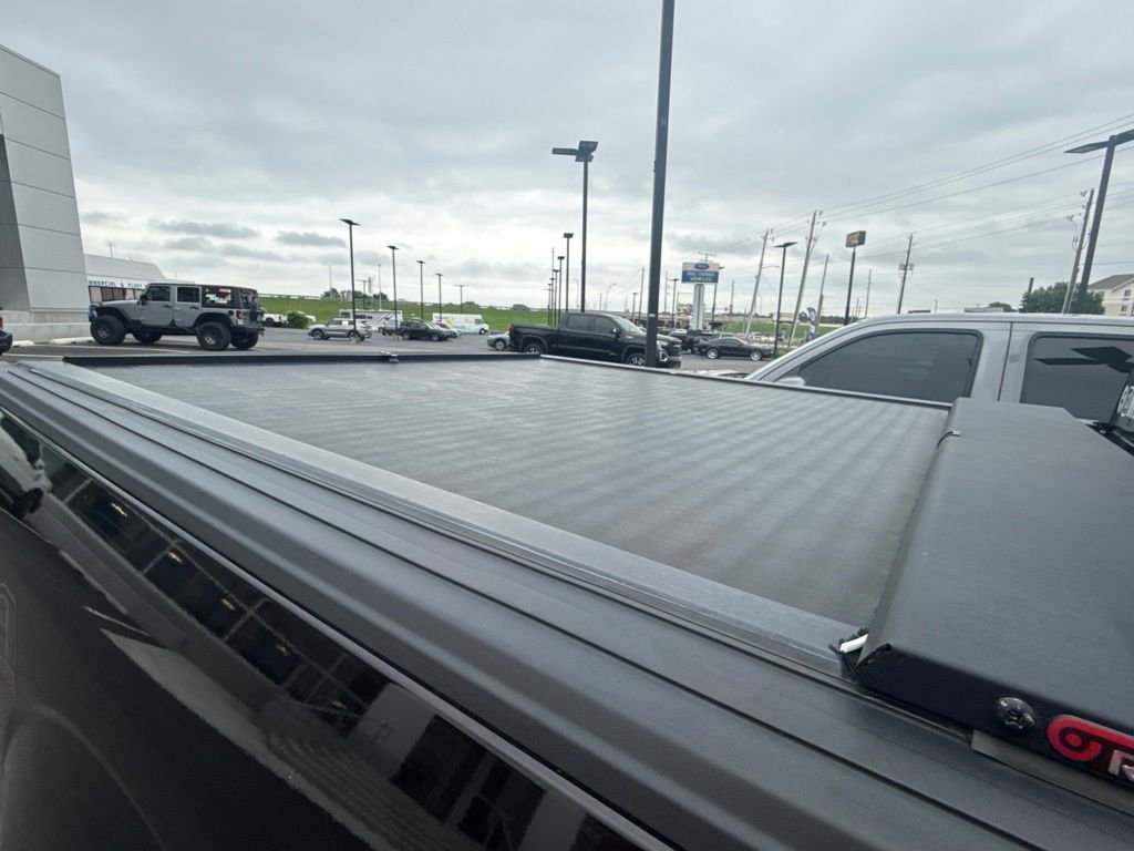 Used 2018 Maroon Ford King Ranch image 6