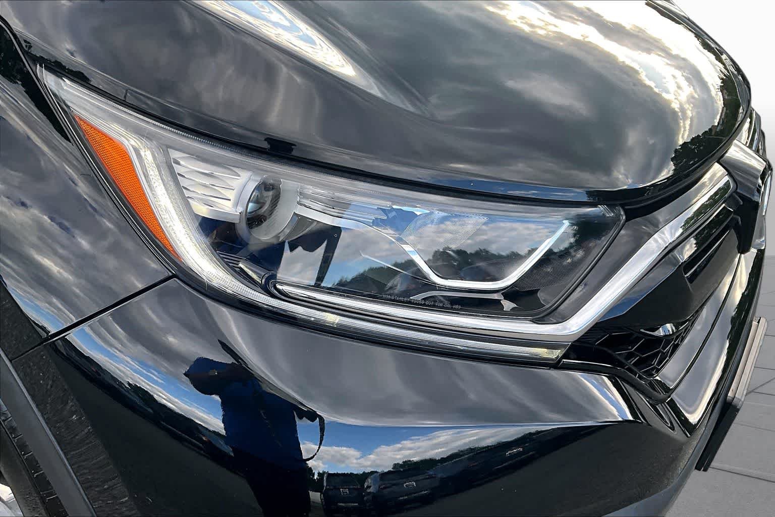 Used 2022 Crystal Black Pearl Honda EX-L image 28