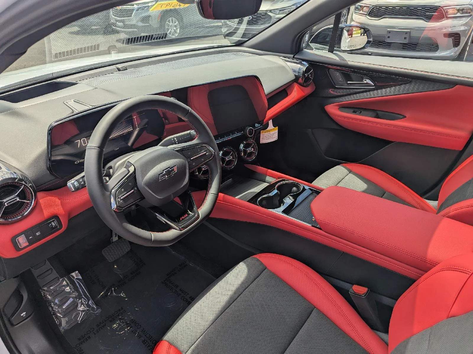 New 2026 Polar White Tricoat Chevrolet RS image 25