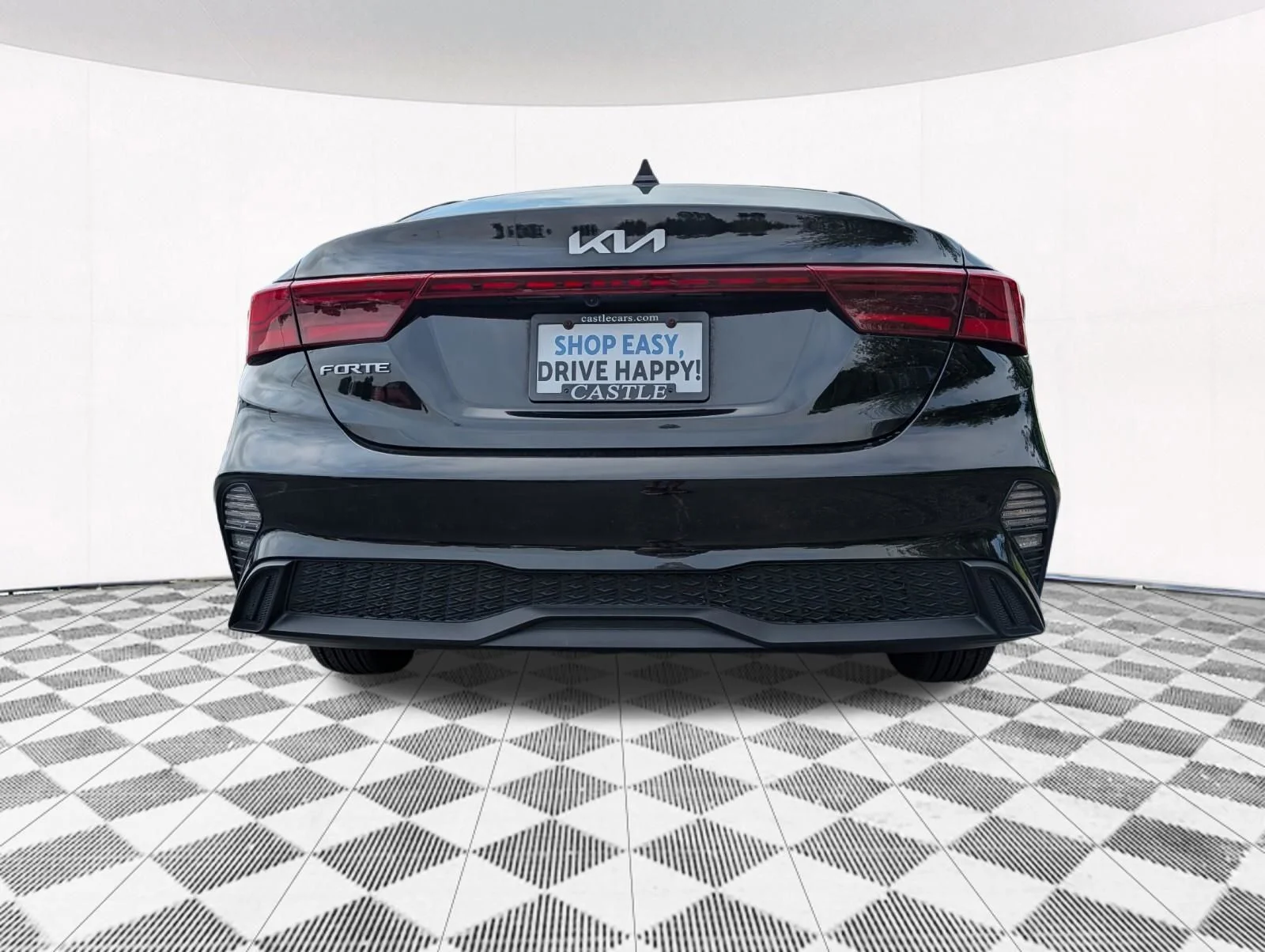 Used 2023 Black Kia LXS image 9
