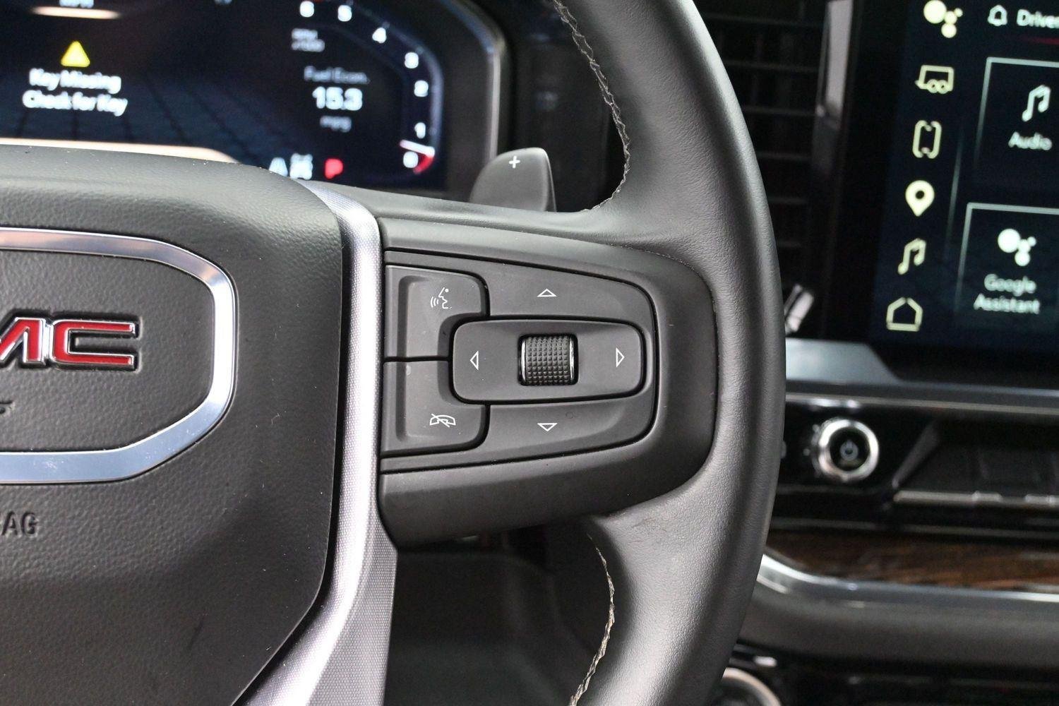 Used 2024 Summit White GMC Elevation image 16