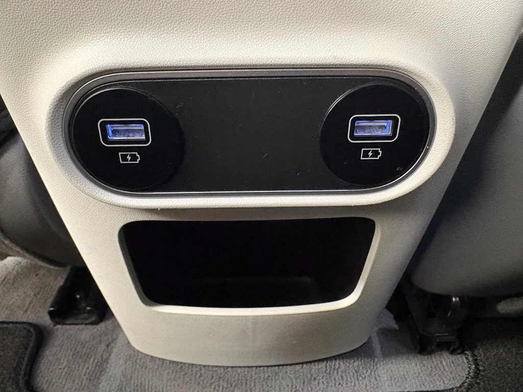 Used 2024 White Hyundai SEL image 38