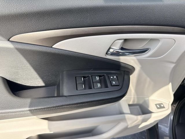 Used 2017 Modern Steel Metallic Honda EX-L image 19