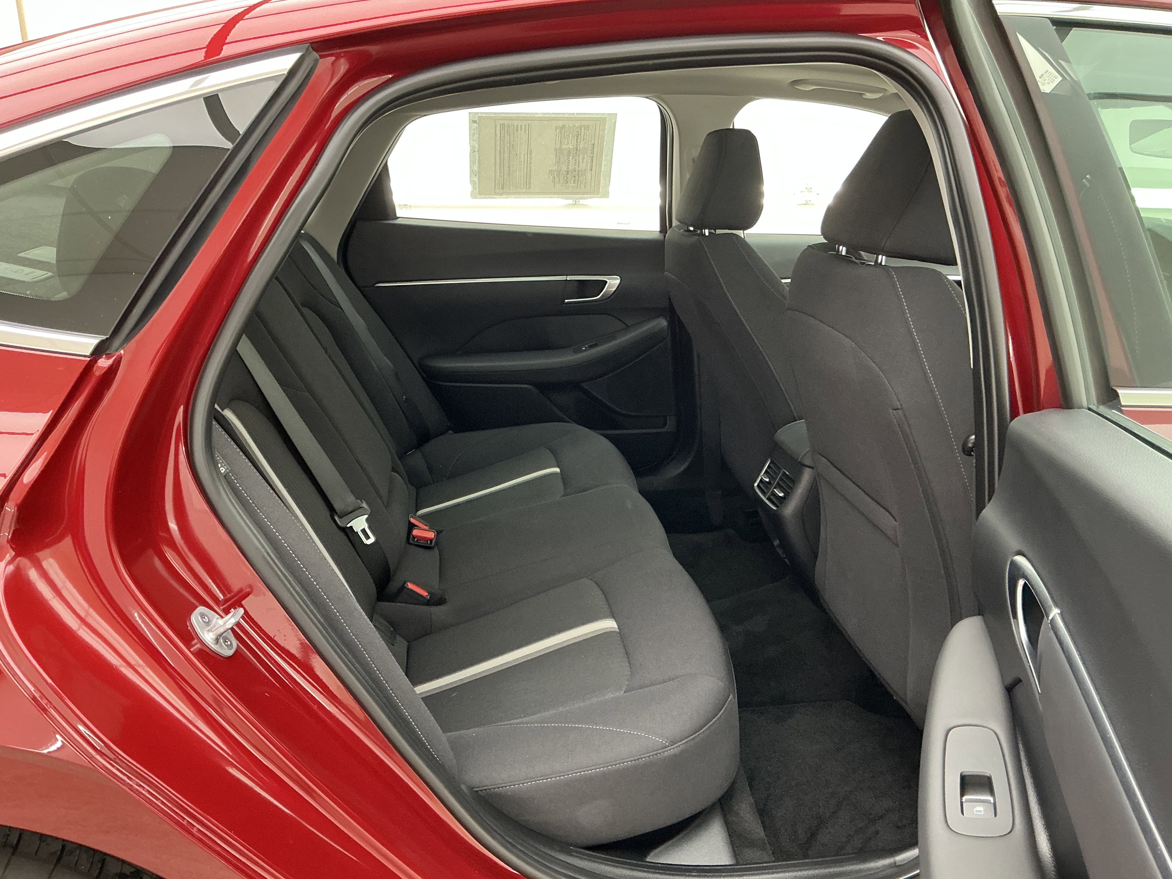 Used 2023 Ultimate Red Hyundai SEL image 22
