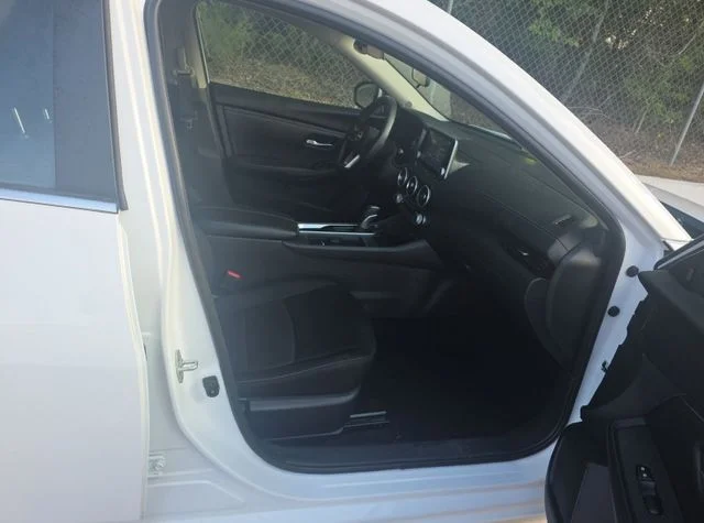 Used 2025 White Nissan SV image 7