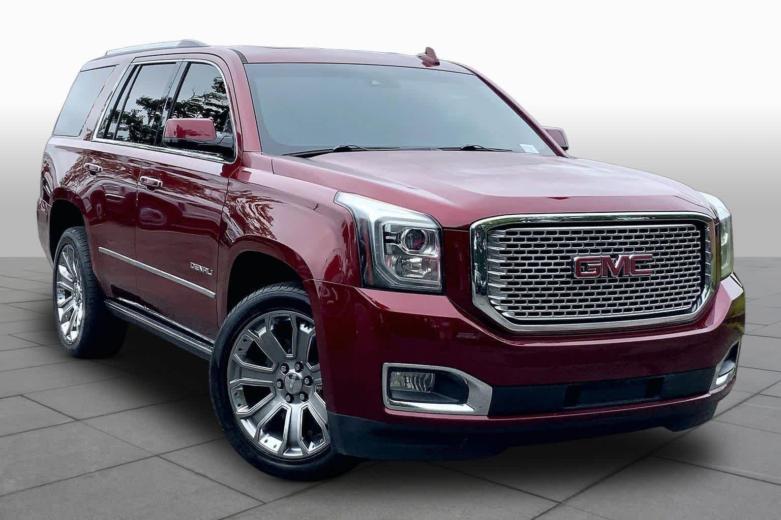 Used 2017 Crimson Red Tintcoat GMC Denali image 3