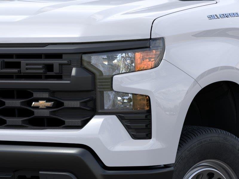 New 2026 Summit White Chevrolet WT image 10