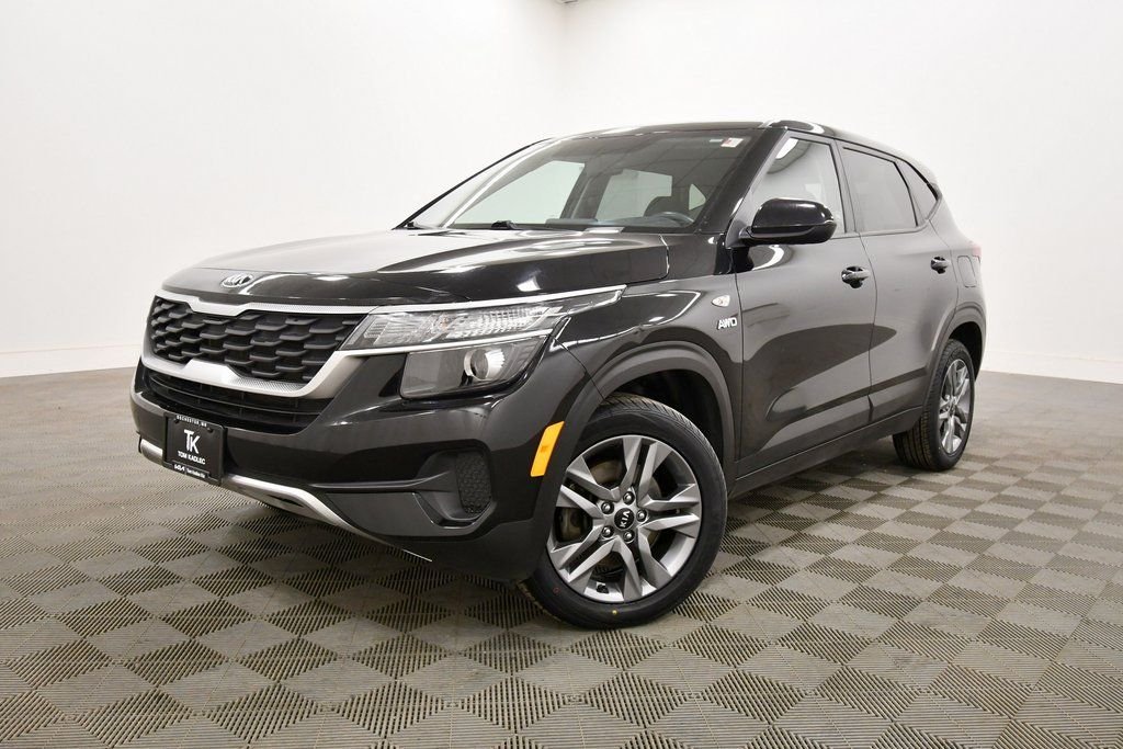 Used 2021 Kia Seltos LX with VIN KNDEPCAA6M7142263 for sale in Rochester, Minnesota