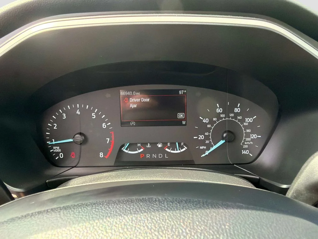 Used 2022 Blue Ford SE image 29