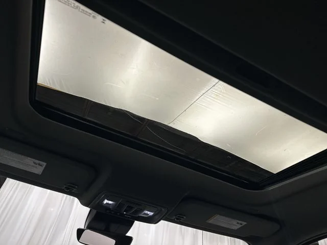 Used 2025 Silver GMC Denali image 18