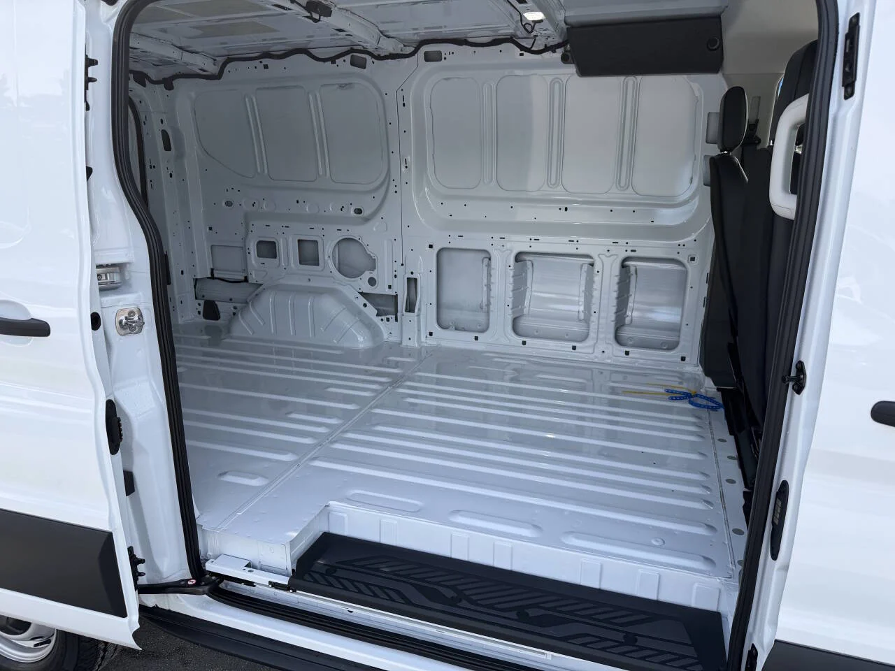 New 2026 White Ford 150 3dr LWB Low Roof Cargo Van image 6
