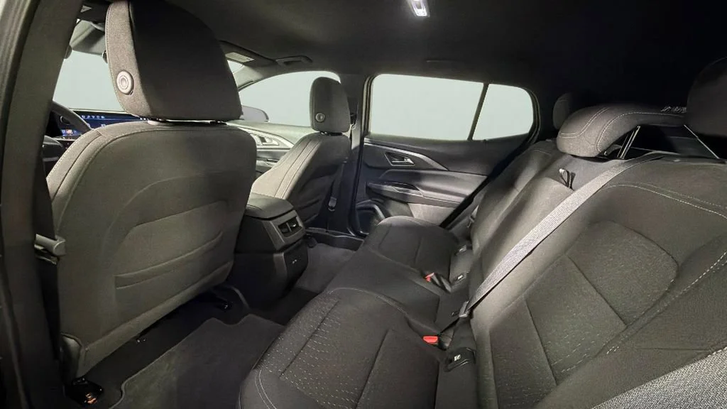 Used 2025 Black Chevrolet LT image 27