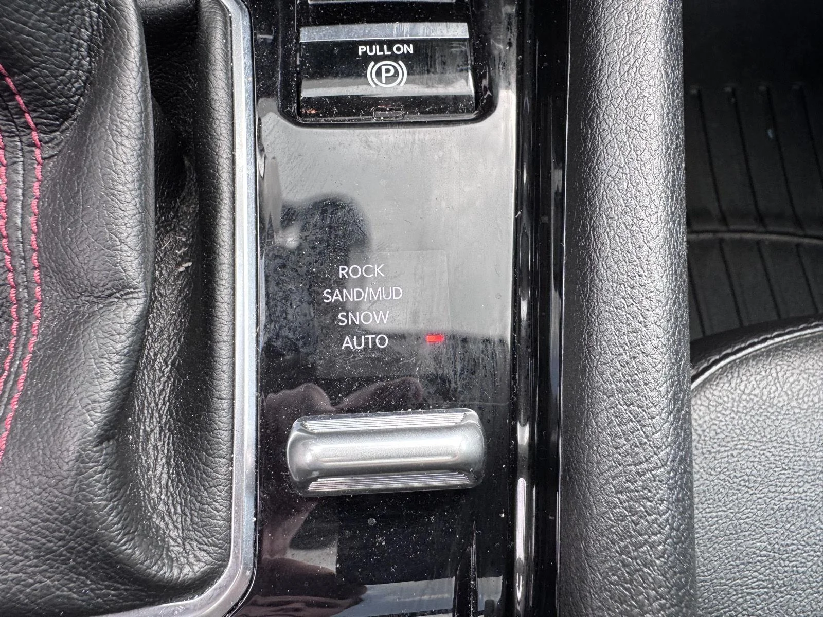 Used 2022 Billet Silver Metallic Clearcoat Jeep Trailhawk image 16
