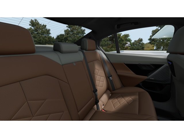 New 2027 Mineral White Metallic BMW 540i xDrive image 12