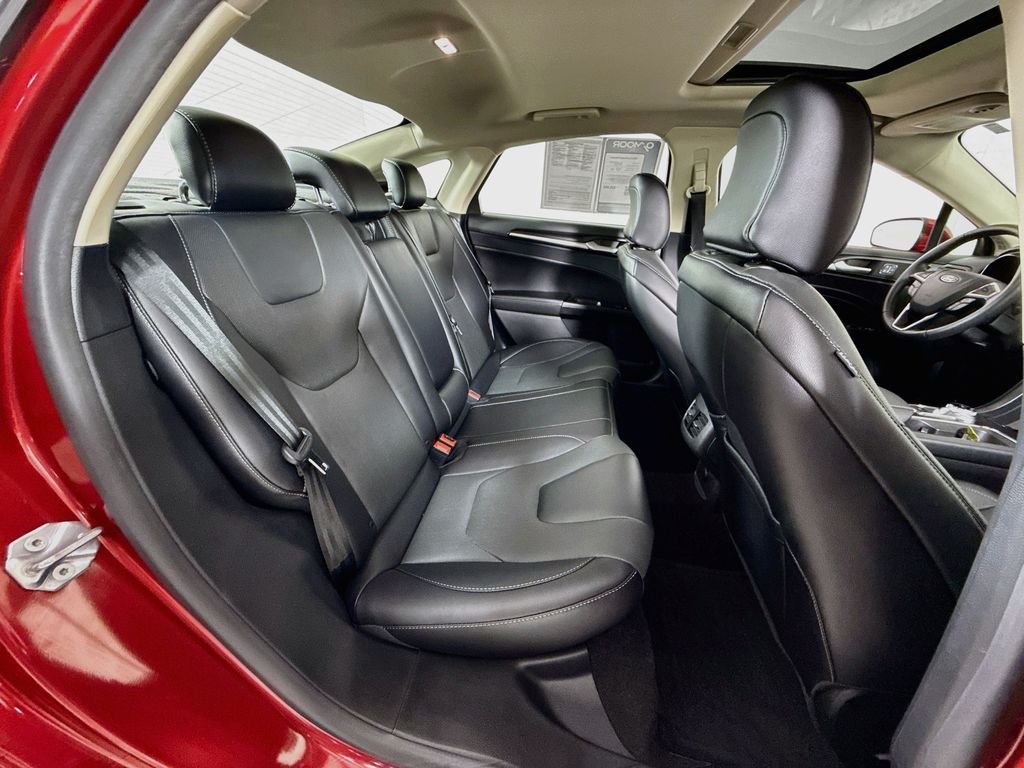Used 2020 Rapid Red Metallic Tinted Clearcoat Ford Titanium image 28