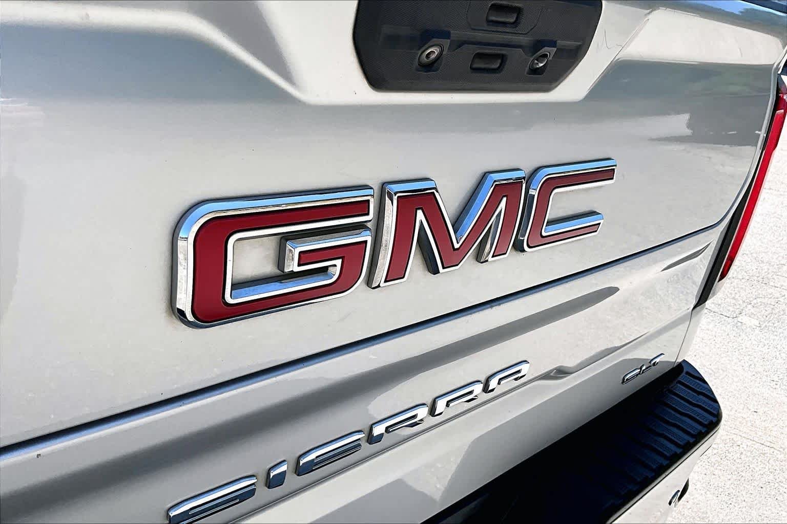 Used 2019 Quicksilver Metallic GMC SLT image 29
