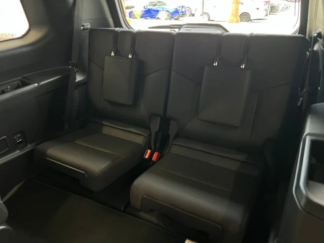 Used 2026 Atomic Silver Lexus 550 Luxury+ image 34