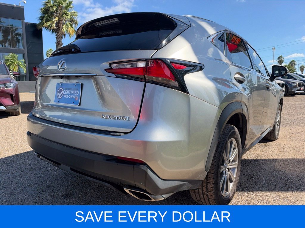 Used 2015  Lexus 200t image 4