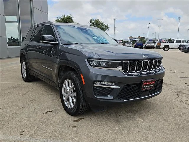Used 2022 Baltic Gray Metallic Clearcoat Jeep Limited 4x4 image 6