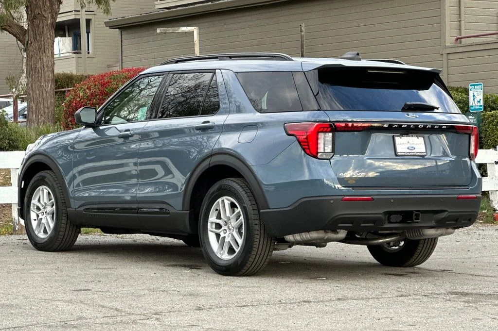 New 2026 Vapor Blue Ford Active image 6