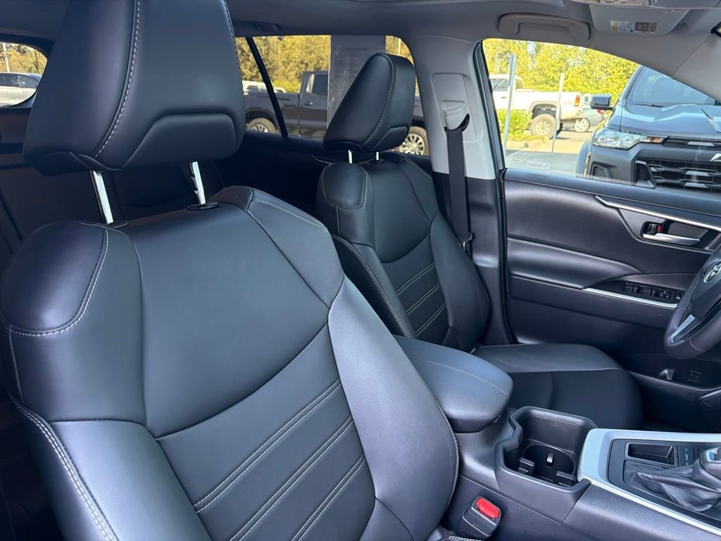 Used 2024 Black Toyota XLE Premium image 27