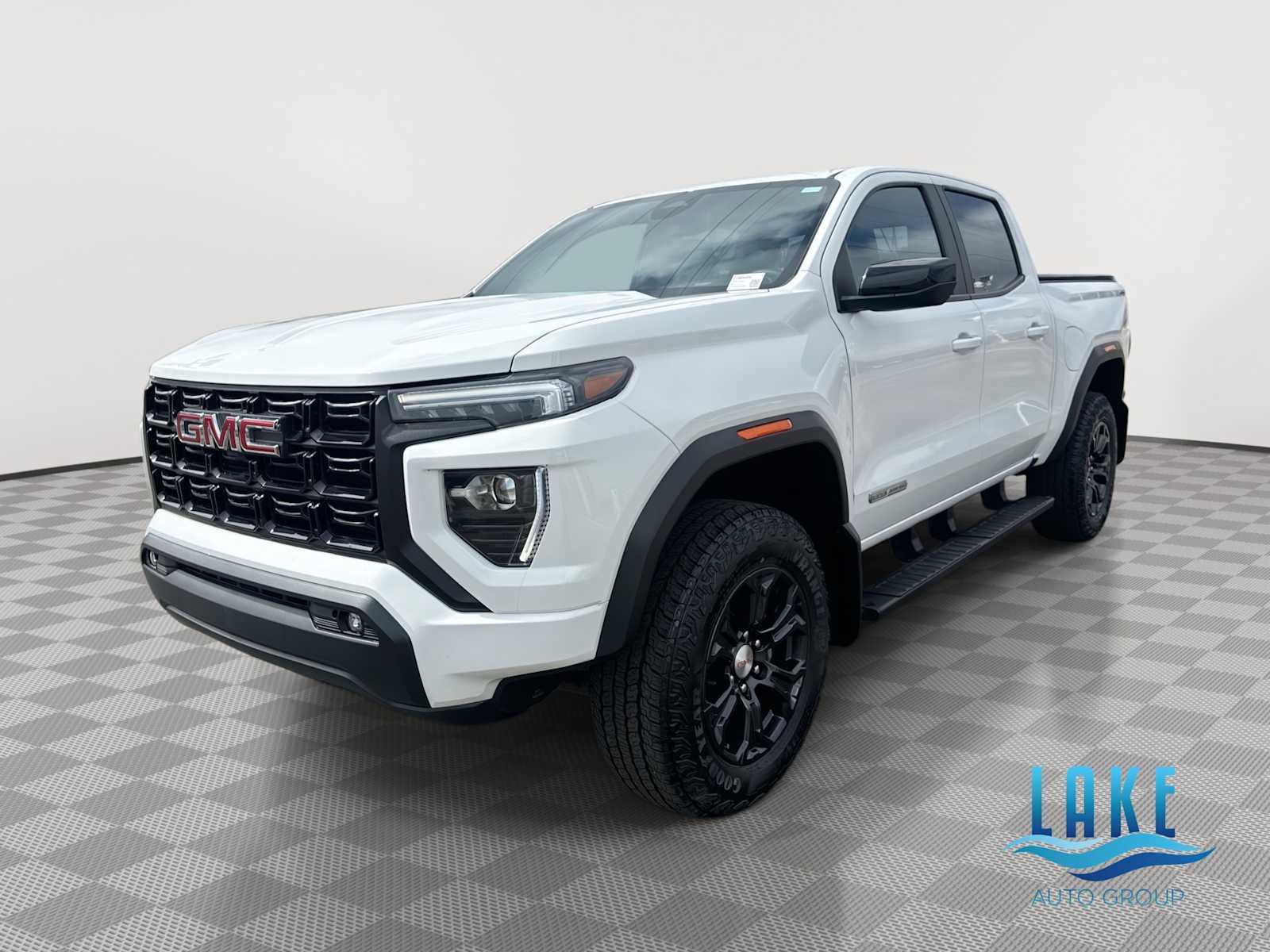 2023 GMC Canyon Elevation 4WD Crew Cab Short Box's photo