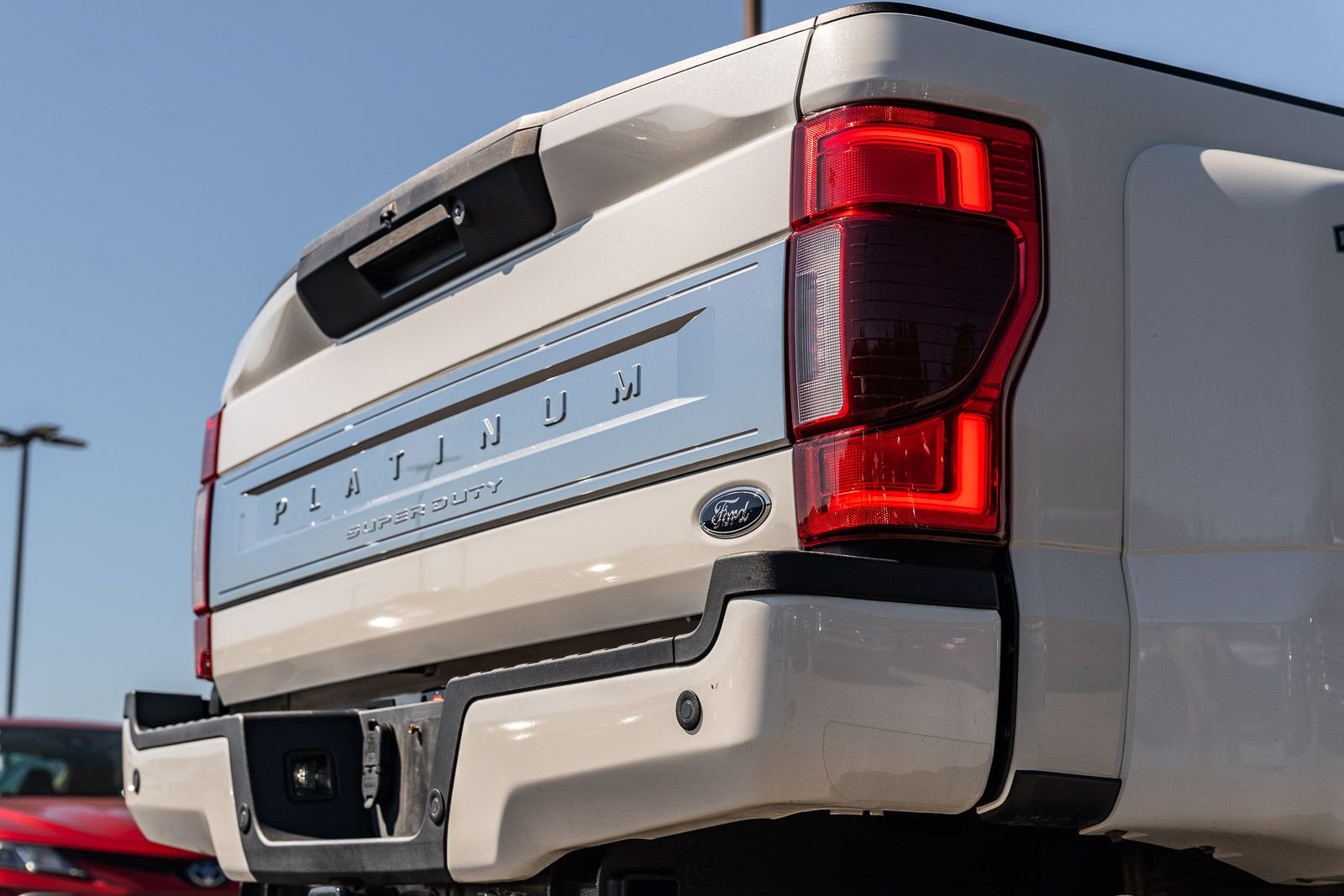Certified Used 2022  Ford Platinum image 16