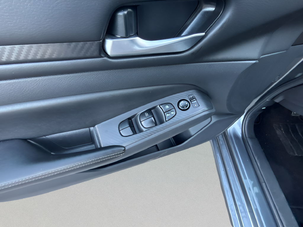 Used 2025 Gray Nissan 2.5 SV image 24