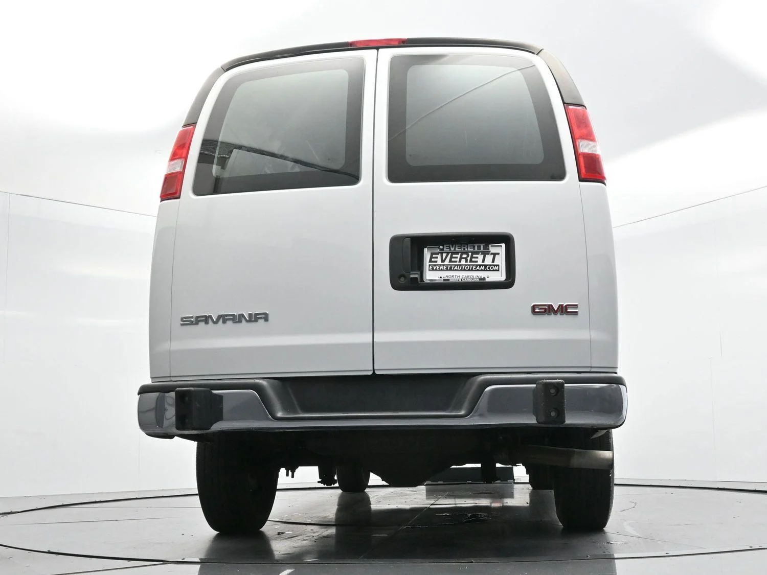 Used 2024 Summit White GMC Work Van image 42