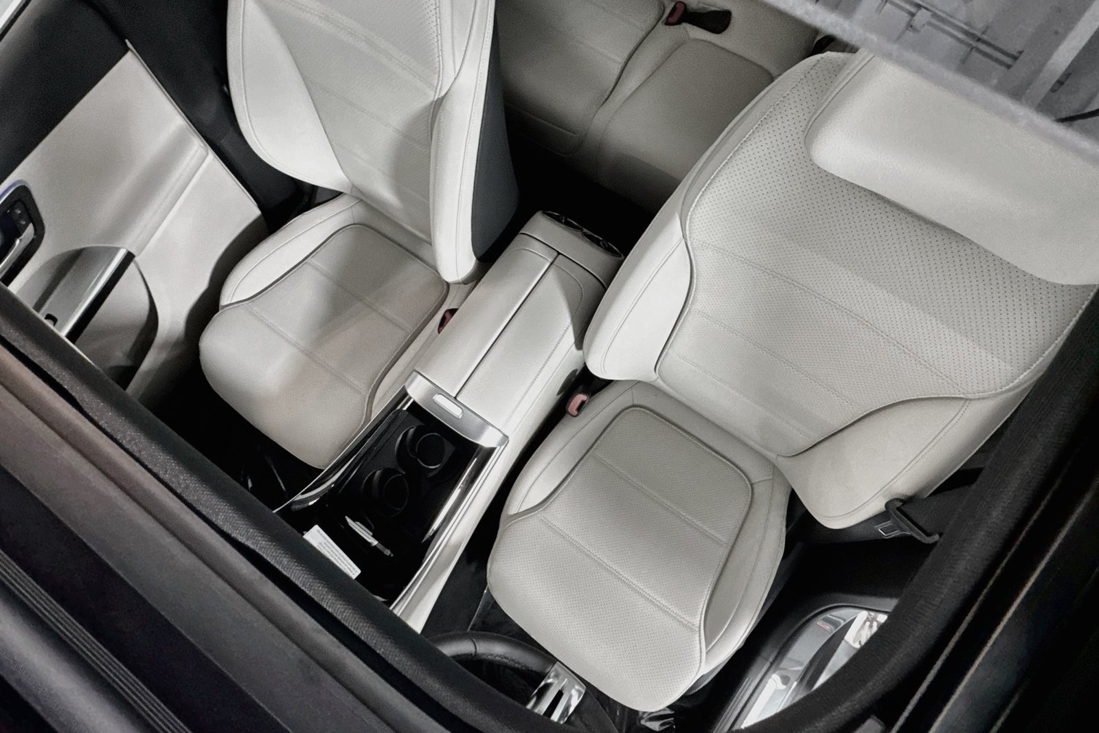 New 2027 Verde Silver Metallic Mercedes-Benz GLC 300 image 19