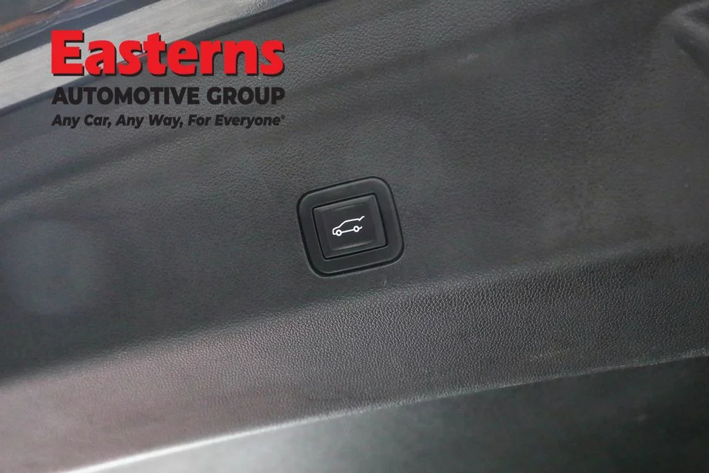 Used 2023 Gray Chevrolet Premier image 25