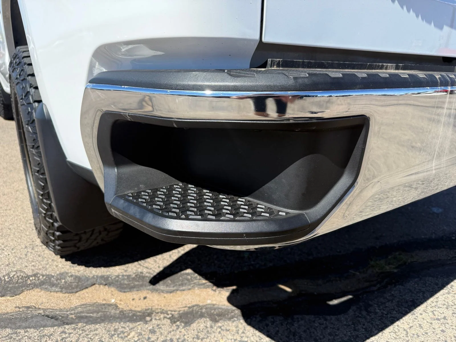 2023 Chevrolet Silverado 1500 LT - Photo 8