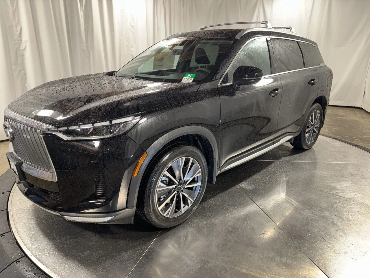2026 INFINITI QX60 LUXE AWD's photo
