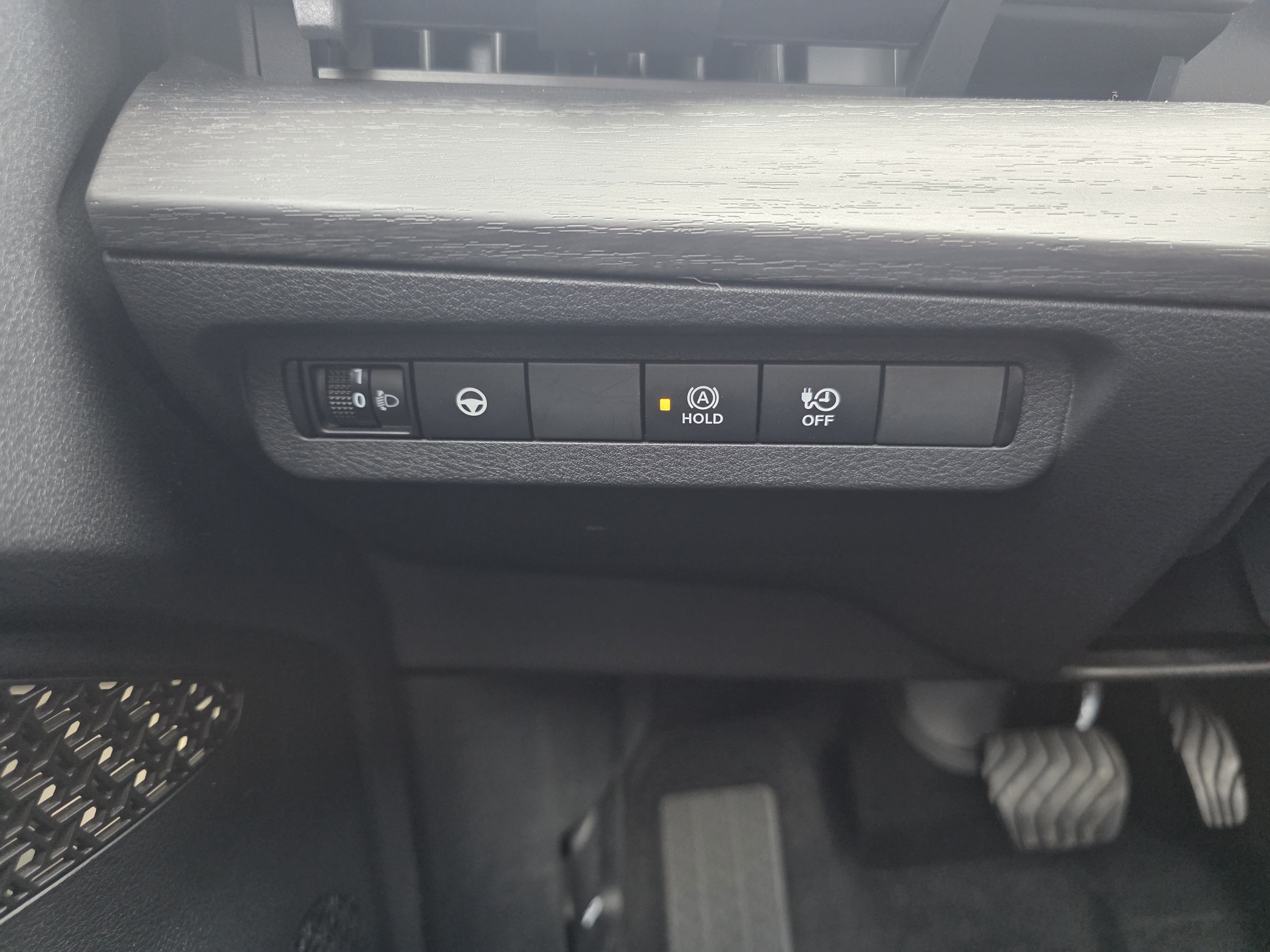 Certified Used 2023 Black Diamond Pearl Nissan VENTURE+ image 17