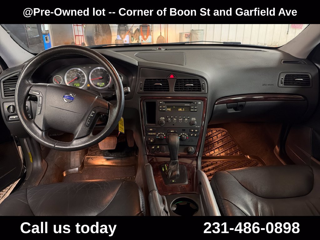 Used 2007  Volvo 2.5T image 17