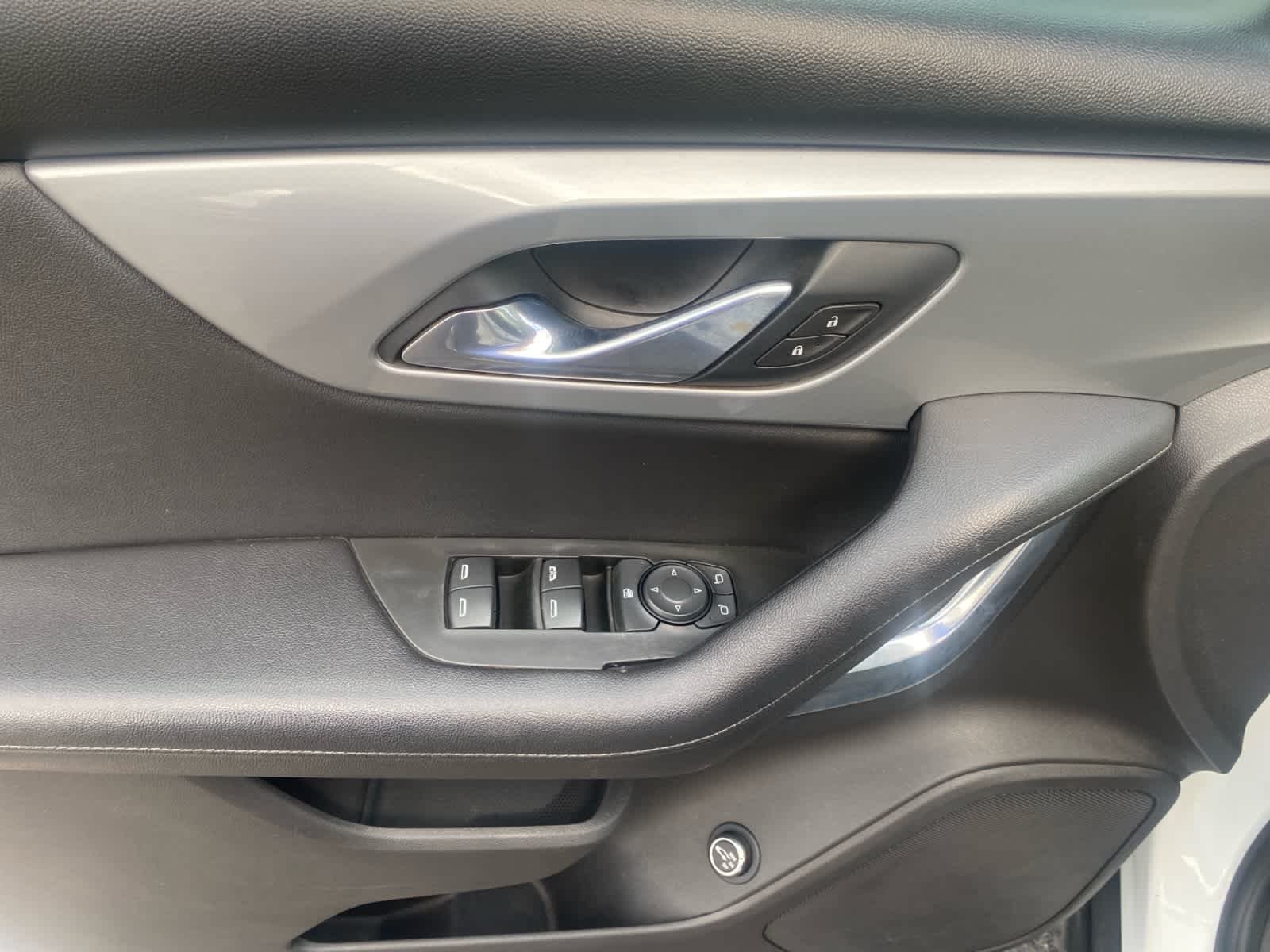 Used 2019 SUMMIT WHITE Chevrolet 2LT image 15