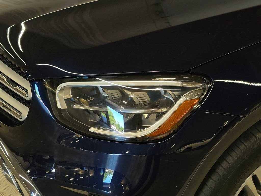 Used 2021 Blue Mercedes-Benz GLC 300 image 13